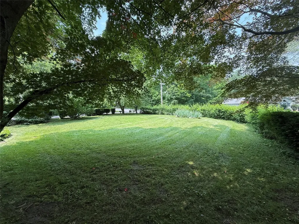 5 Spruce Drive Hyde Park NY 12538
