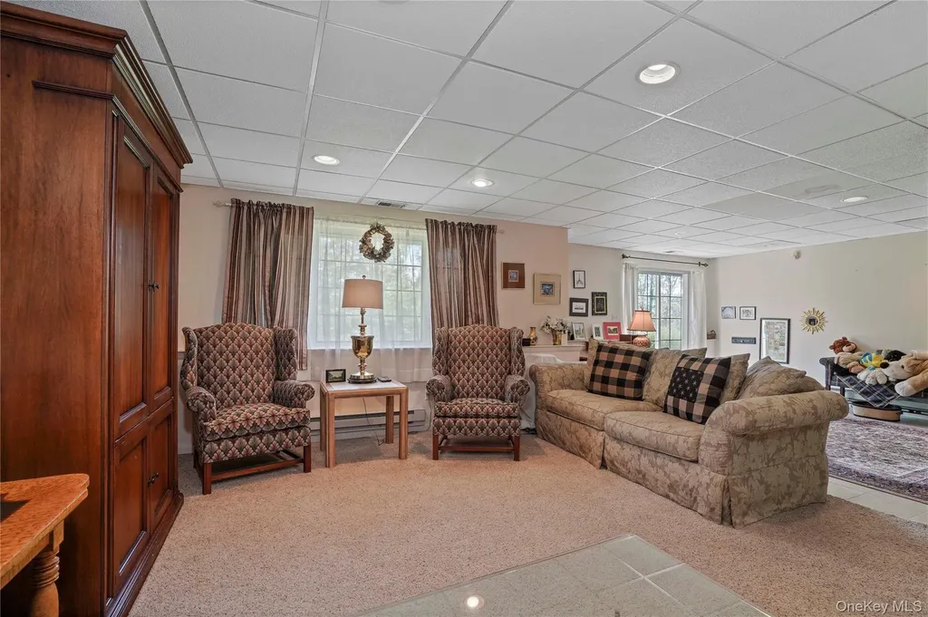 9 Pinewood Circle White Plains NY 10603