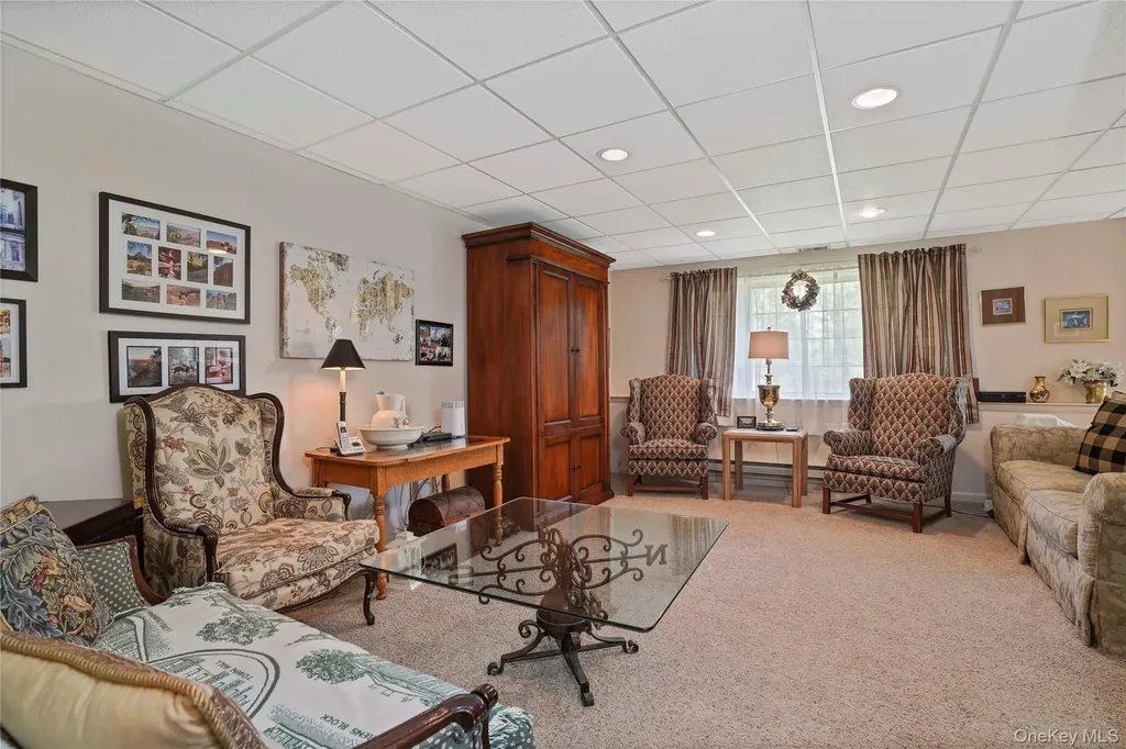 9 Pinewood Circle White Plains NY 10603