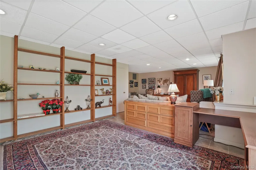 9 Pinewood Circle White Plains NY 10603