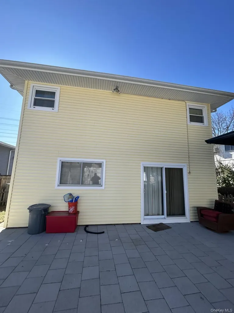 147 Truxton Road Dix Hills NY 11746