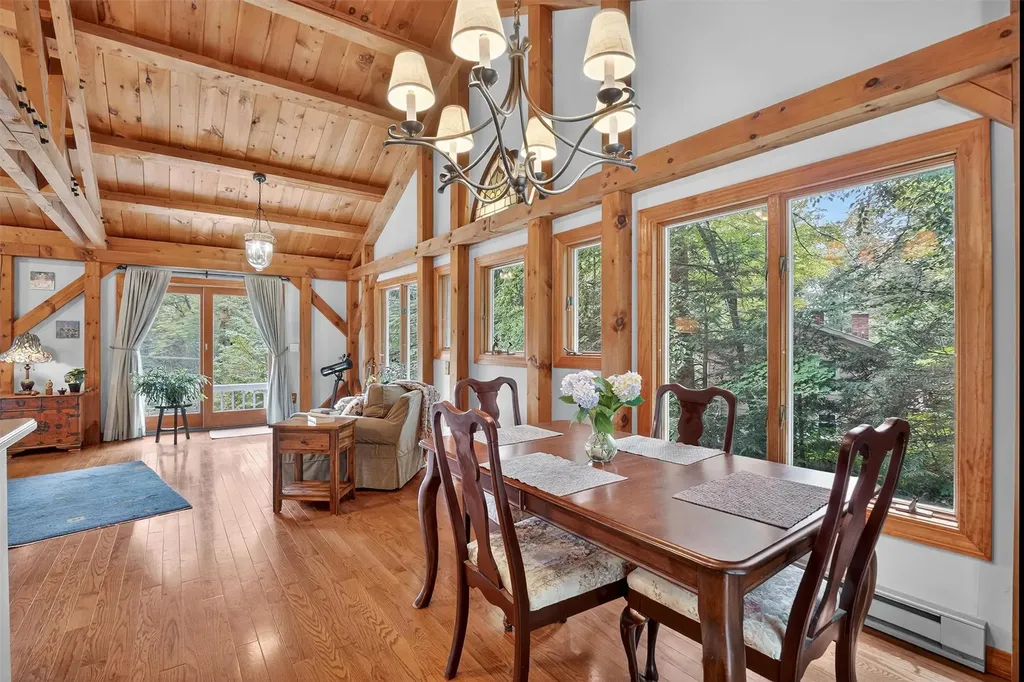 49 Oak Ridge Drive Putnam Valley NY 10579