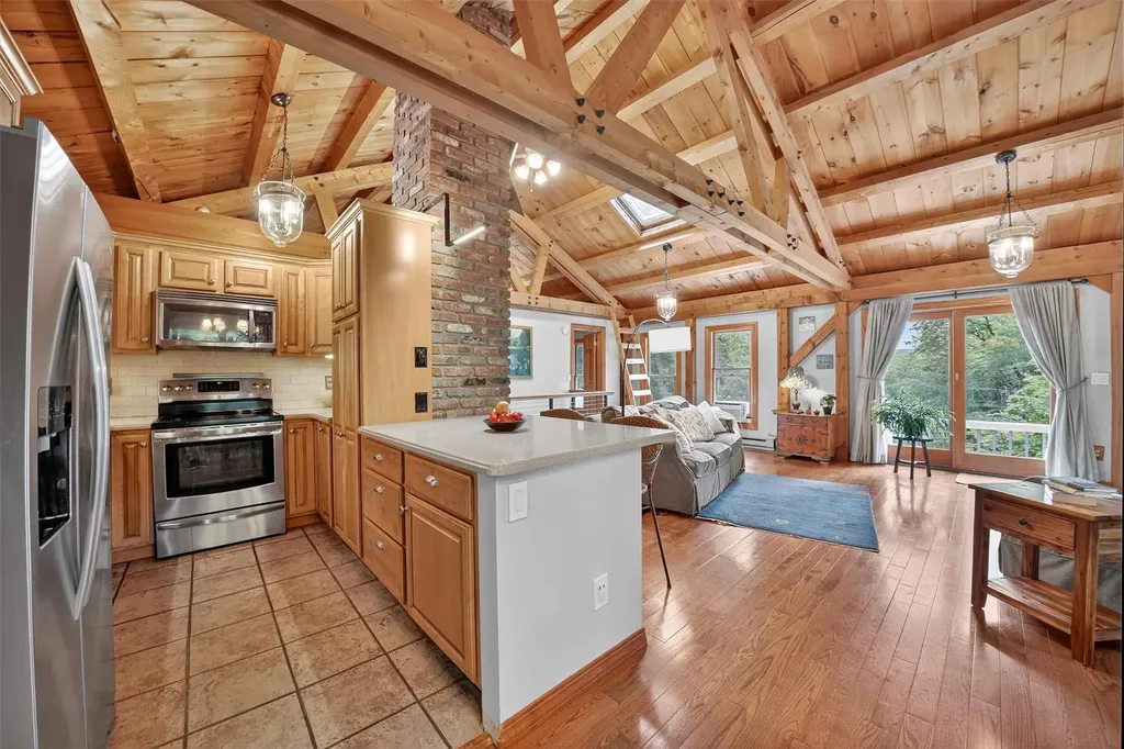 49 Oak Ridge Drive Putnam Valley NY 10579