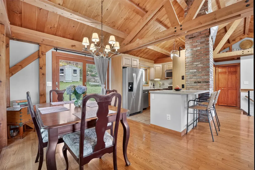 49 Oak Ridge Drive Putnam Valley NY 10579