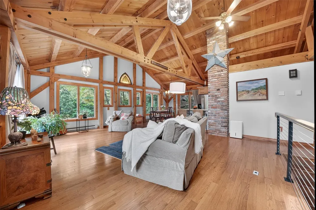 49 Oak Ridge Drive Putnam Valley NY 10579
