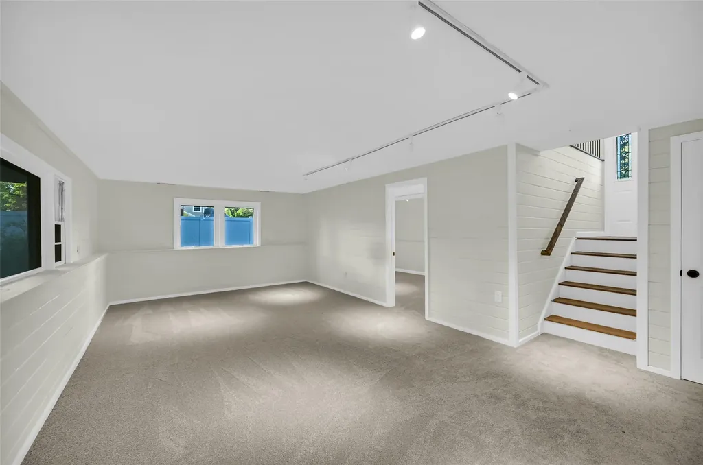 23 White Oak Lane Bardonia NY 10954
