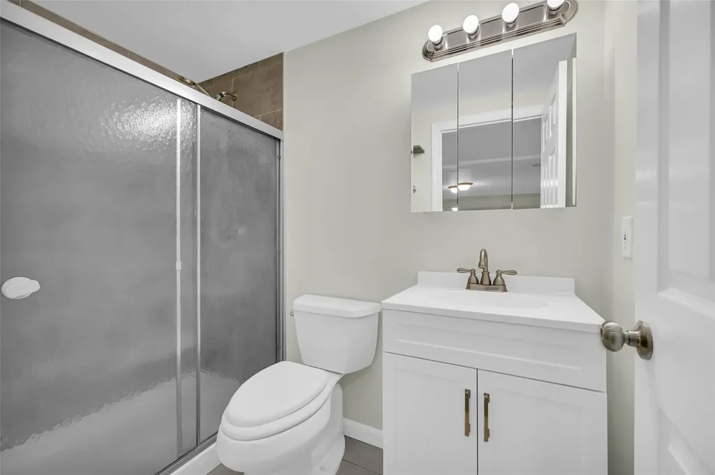 23 White Oak Lane Bardonia NY 10954