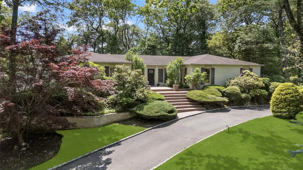 14 Durham Drive Dix Hills NY 11746