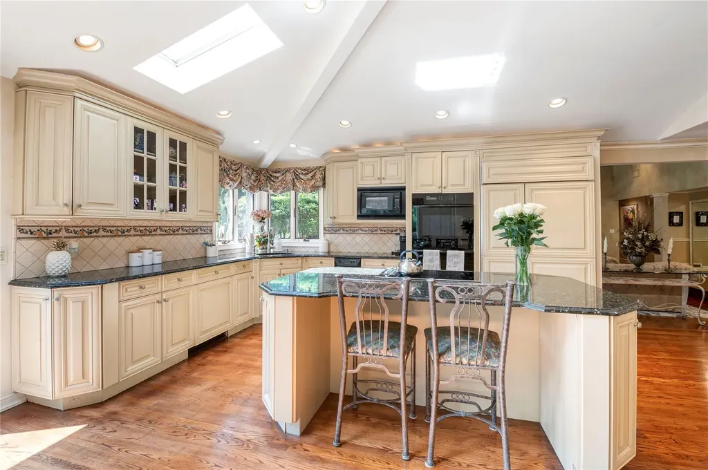 14 Durham Drive Dix Hills NY 11746