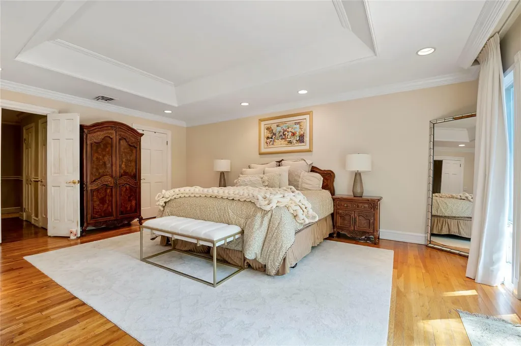14 Durham Drive Dix Hills NY 11746
