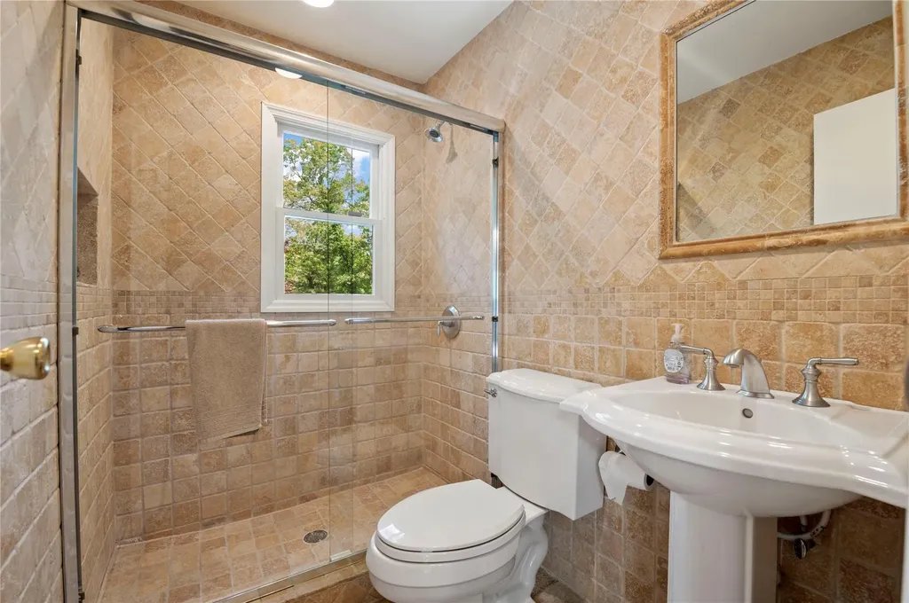 14 Durham Drive Dix Hills NY 11746