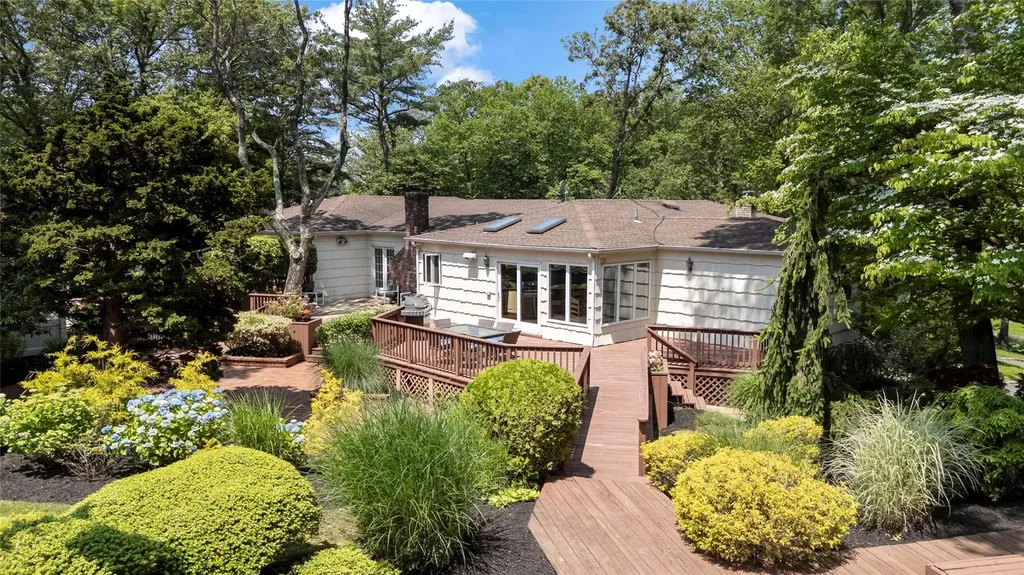 14 Durham Drive Dix Hills NY 11746