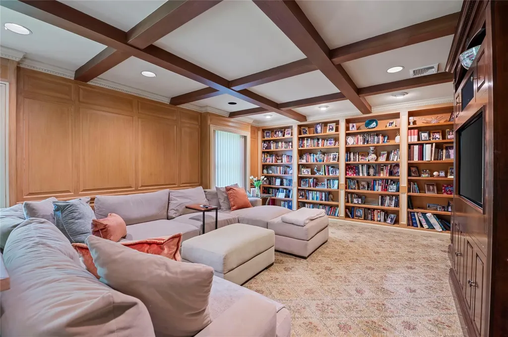 14 Durham Drive Dix Hills NY 11746