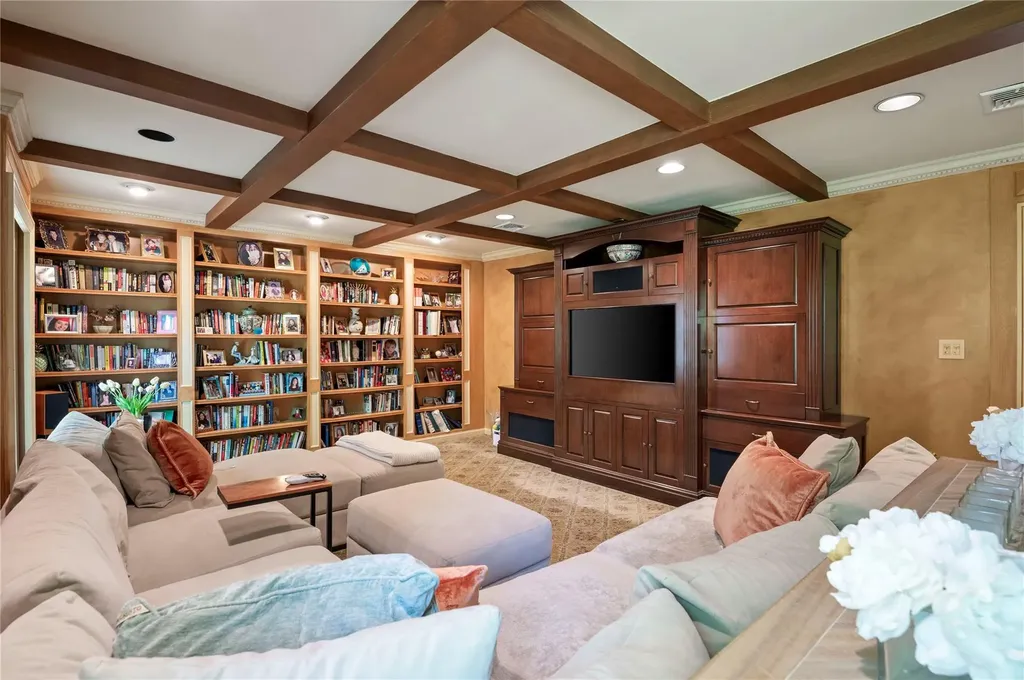 14 Durham Drive Dix Hills NY 11746