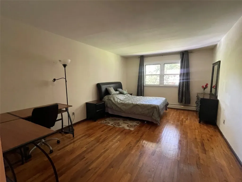 4 Cornwallis Road East Setauket NY 11733