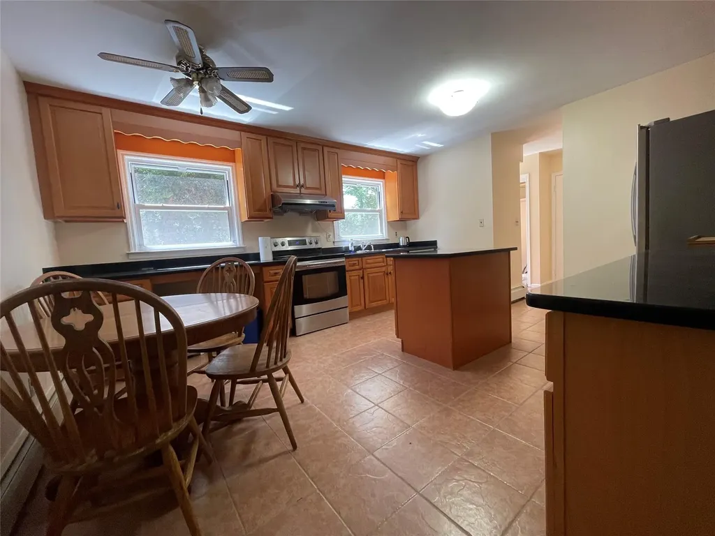 4 Cornwallis Road East Setauket NY 11733