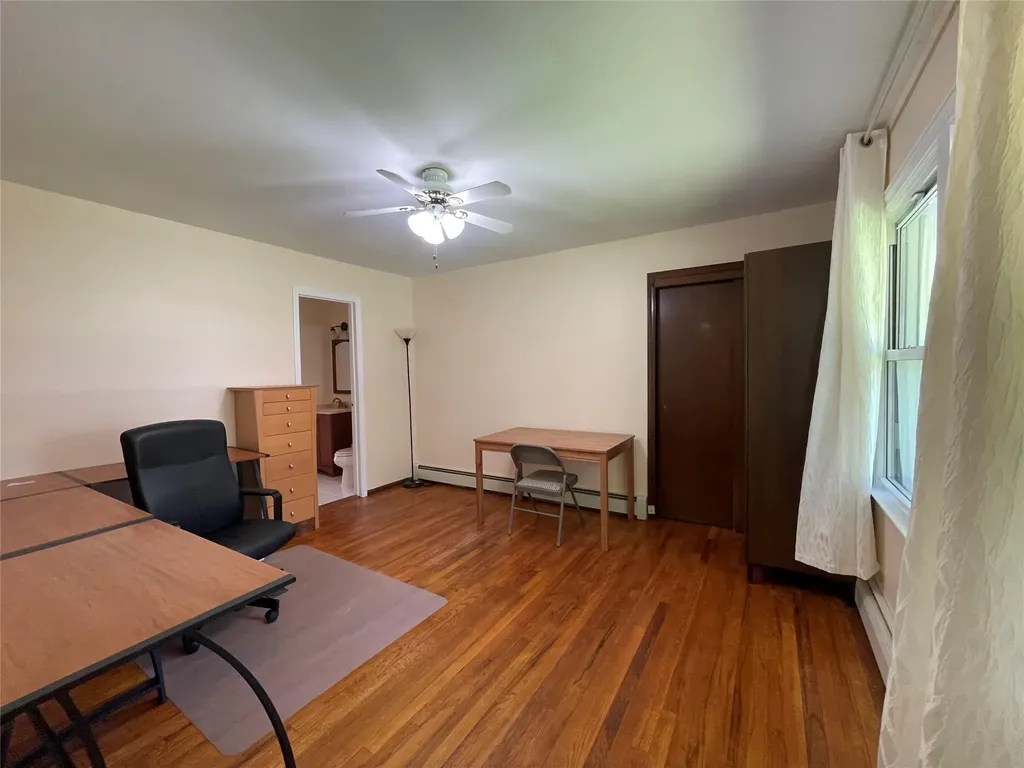 4 Cornwallis Road East Setauket NY 11733