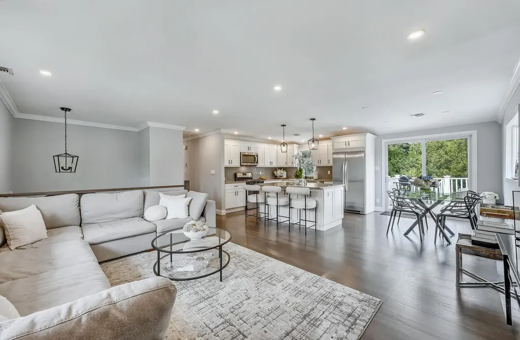 5 Somerset Drive Commack NY 11725