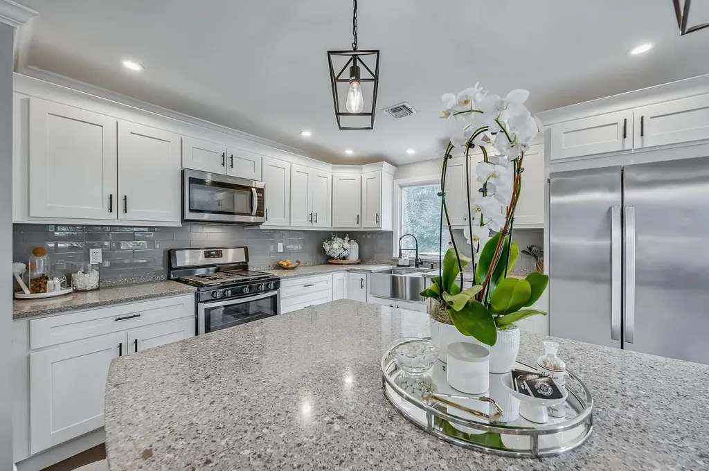 5 Somerset Drive Commack NY 11725