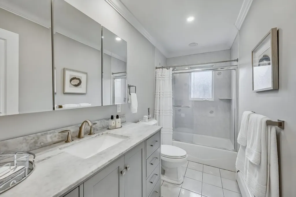 5 Somerset Drive Commack NY 11725
