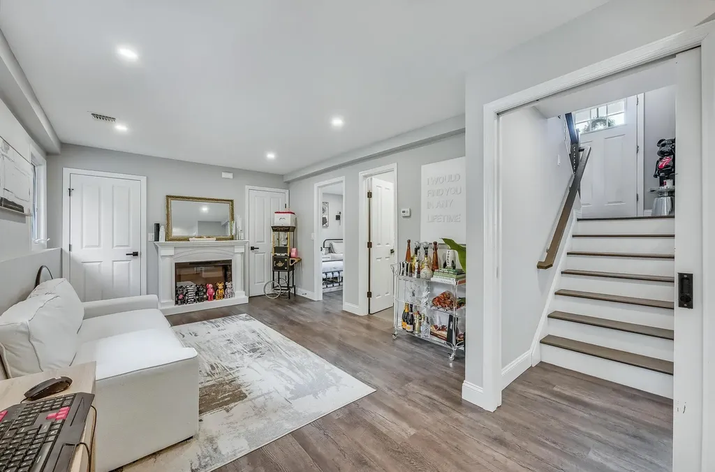 5 Somerset Drive Commack NY 11725