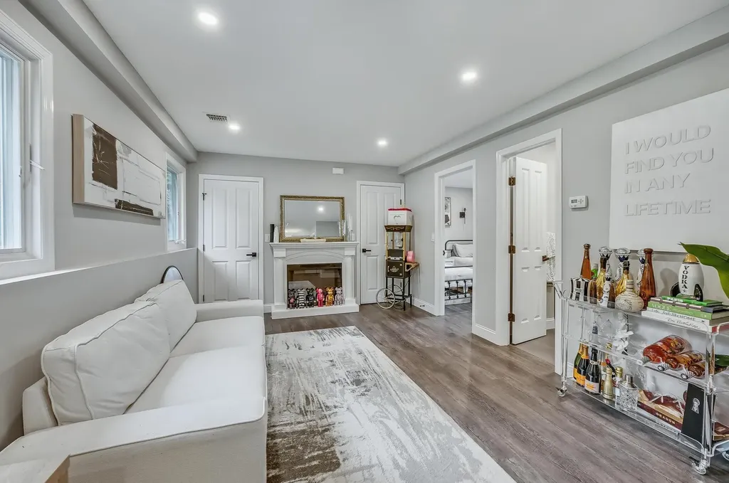 5 Somerset Drive Commack NY 11725