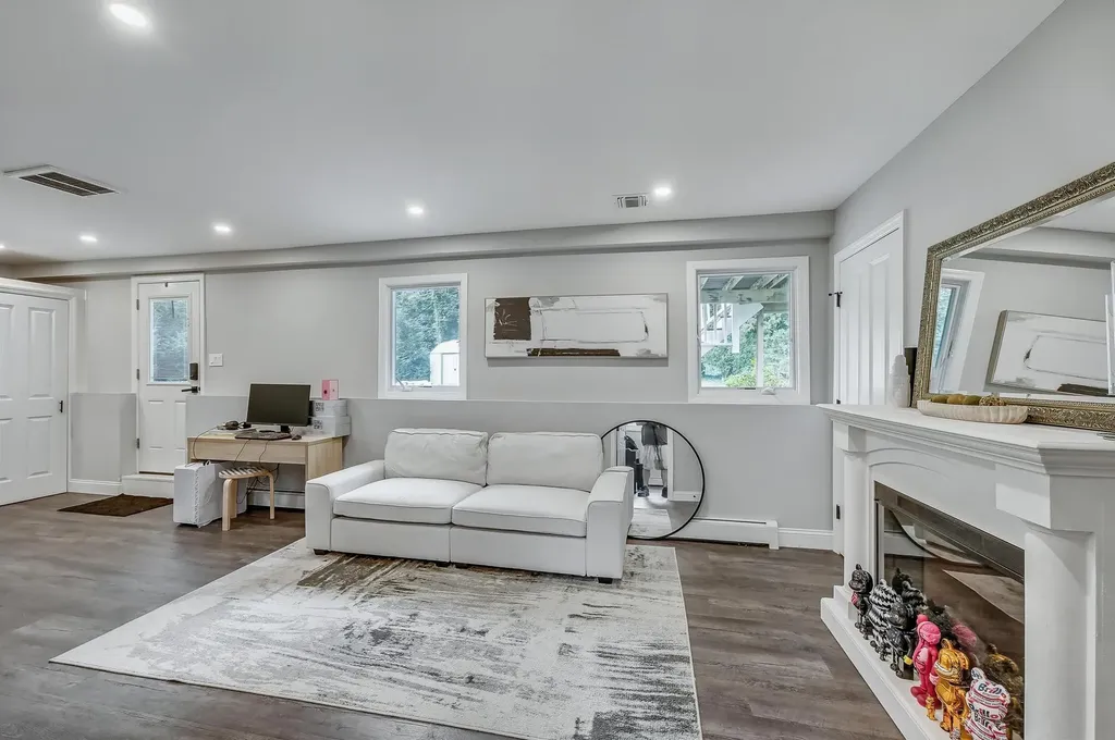 5 Somerset Drive Commack NY 11725