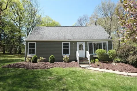 9 Lakeside Drive Rhinebeck NY 12572