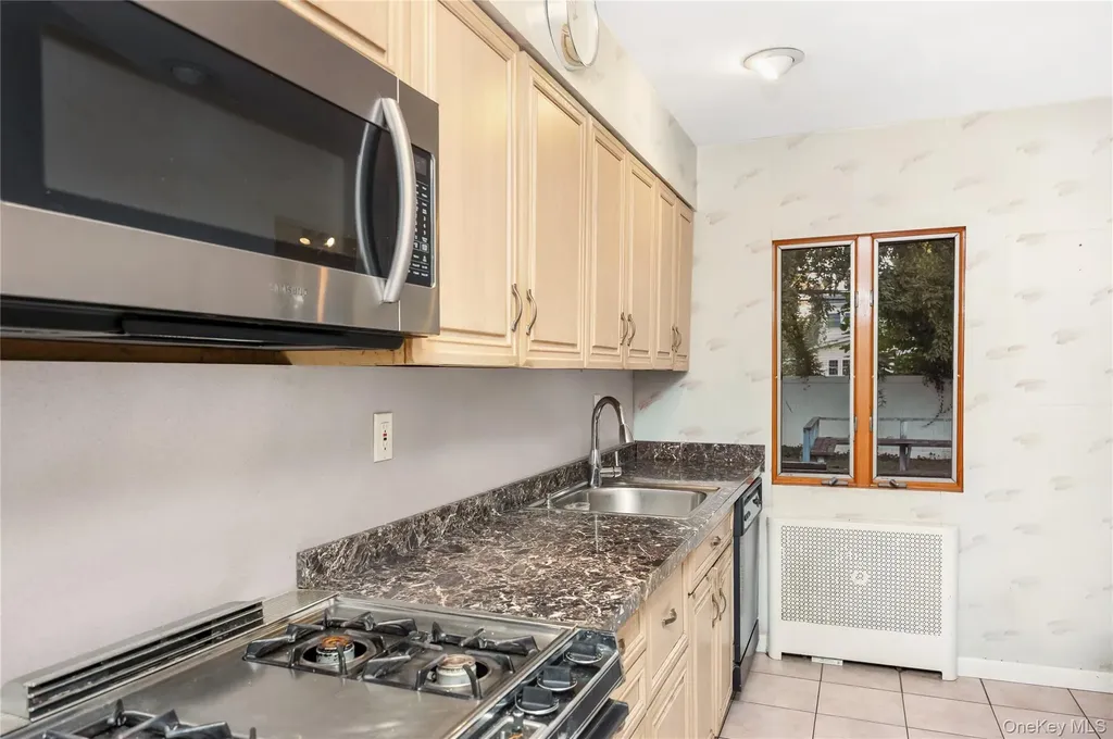 263 Foster Avenue Malverne NY 11565