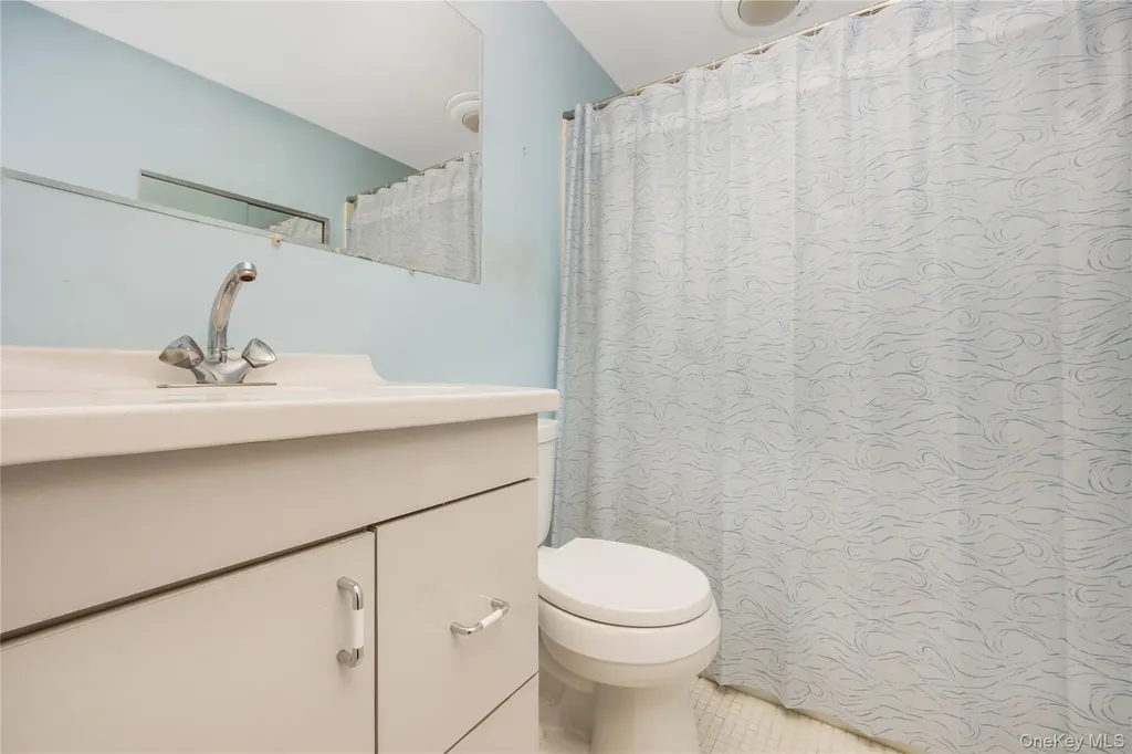 263 Foster Avenue Malverne NY 11565