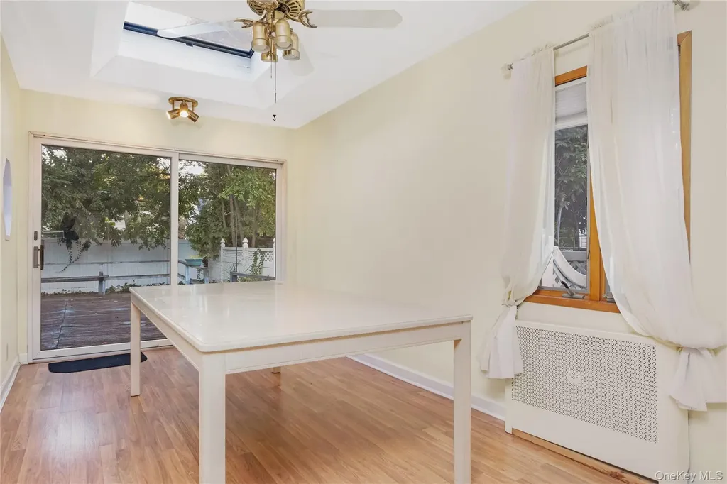 263 Foster Avenue Malverne NY 11565