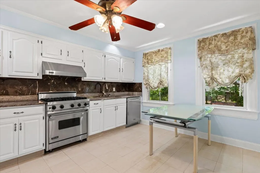 20 The Boulevard New Rochelle NY 10801