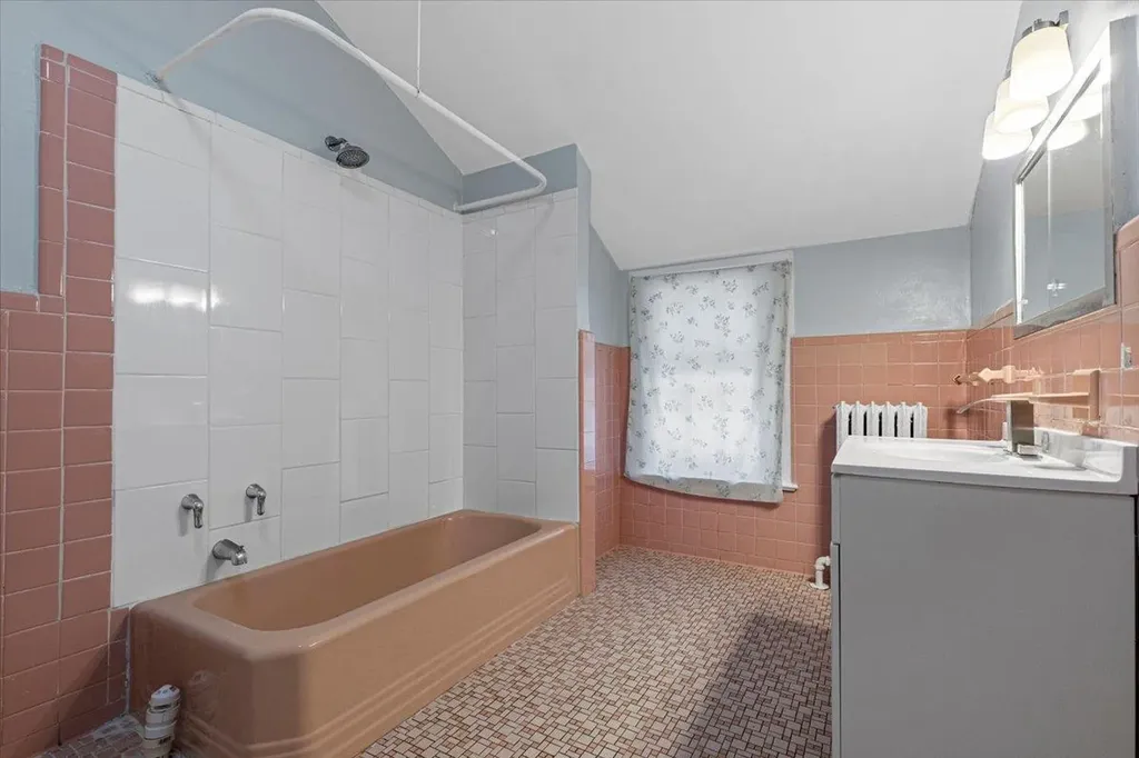 20 The Boulevard New Rochelle NY 10801