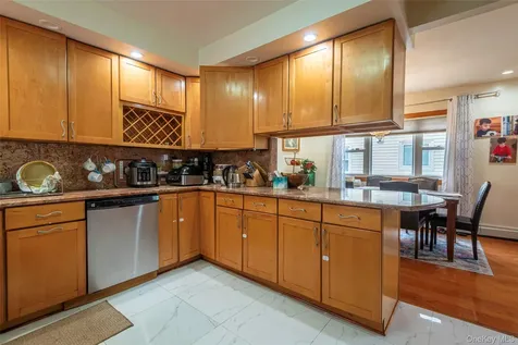 84-17 247 Street Bellerose NY 11426