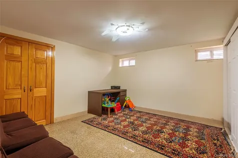 84-17 247 Street Bellerose NY 11426