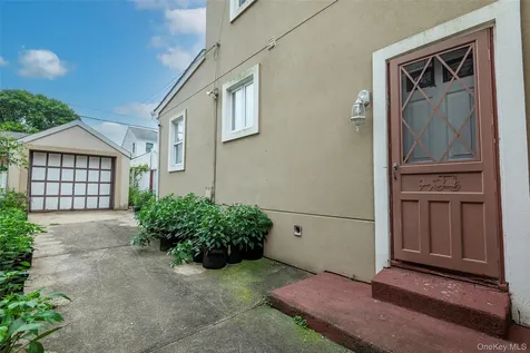 84-17 247 Street Bellerose NY 11426