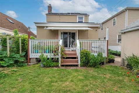 84-17 247 Street Bellerose NY 11426