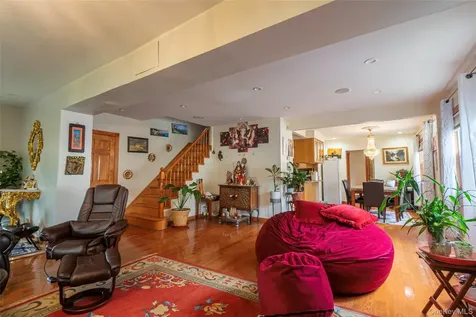 84-17 247 Street Bellerose NY 11426