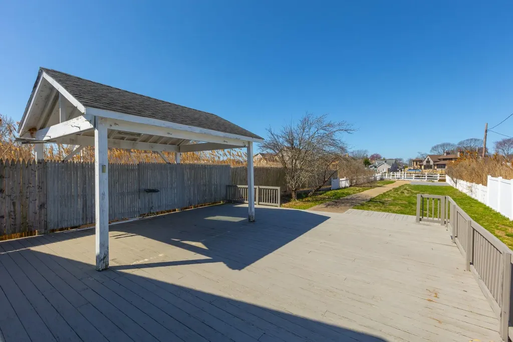 56 Riverdale Avenue Massapequa NY 11758
