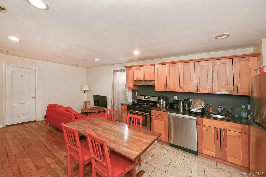 1244 Jefferson Avenue Brooklyn NY 11221