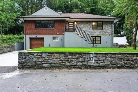 28 Woodycrest Avenue Yonkers NY 10701