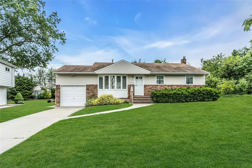 7 Edison Drive Plainview NY 11803