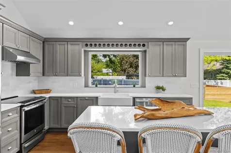 130 Sunset Lane Greenport NY 11944