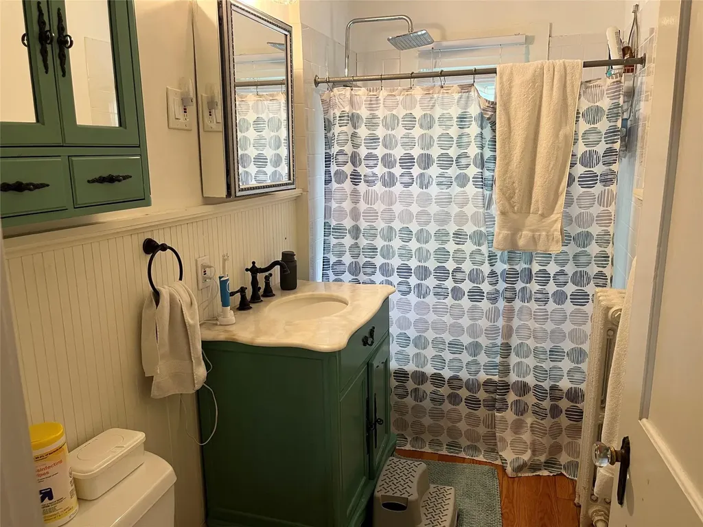 25 Willow Avenue Huntington NY 11743