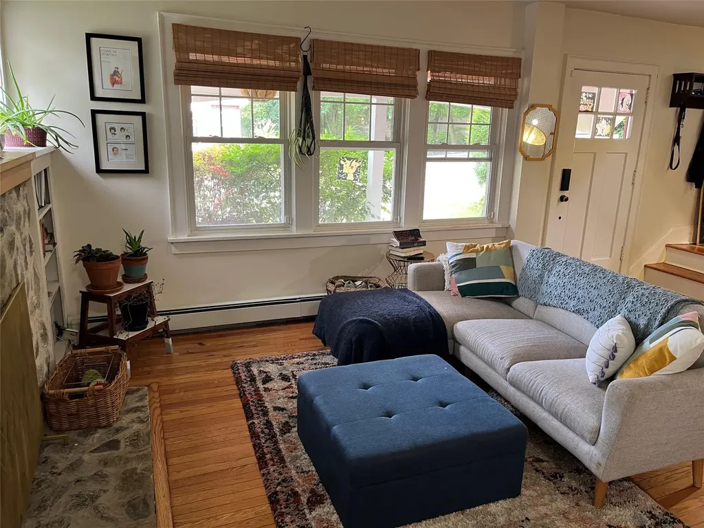 25 Willow Avenue Huntington NY 11743