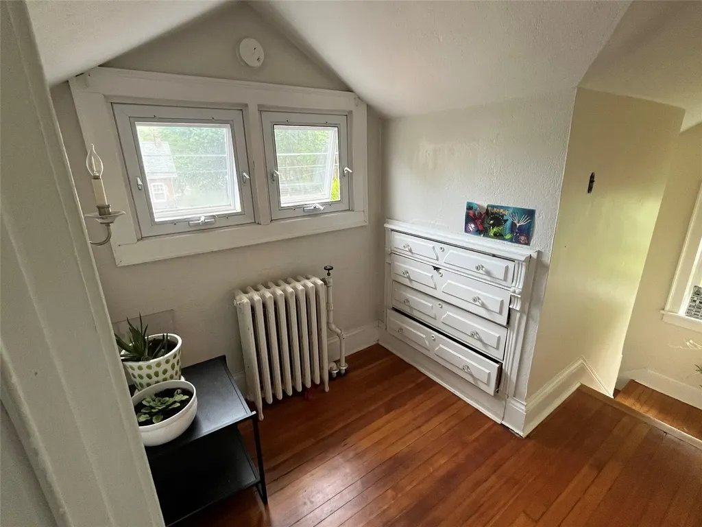 25 Willow Avenue Huntington NY 11743