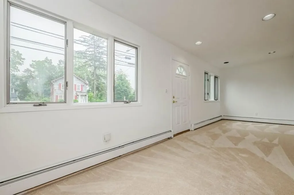 2348 Centre Avenue Bellmore NY 11710