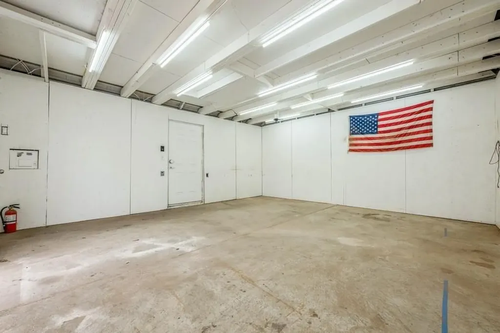 2348 Centre Avenue Bellmore NY 11710