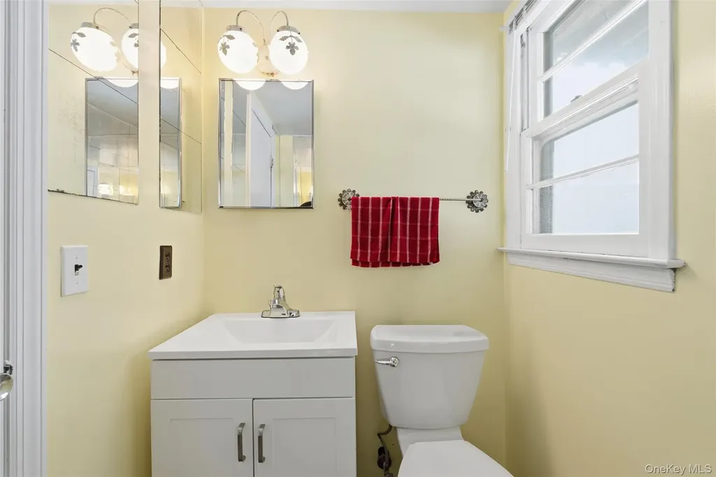 563 Union Road Spring Valley NY 10977