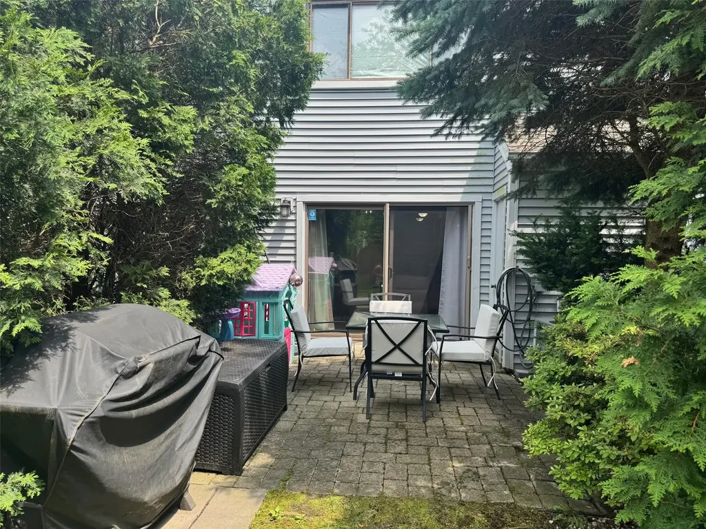 38 Offshore Drive Mohegan Lake NY 10547